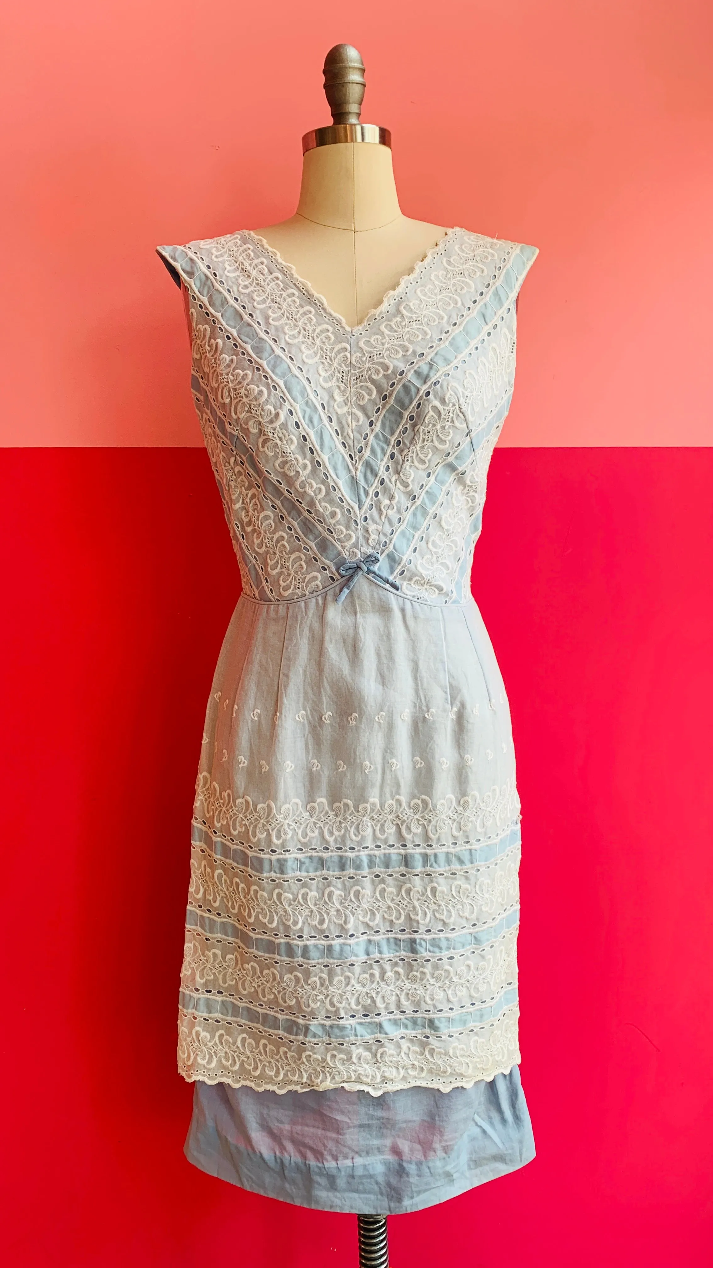 1950s Blue Lace Wiggle Dress, sz. S