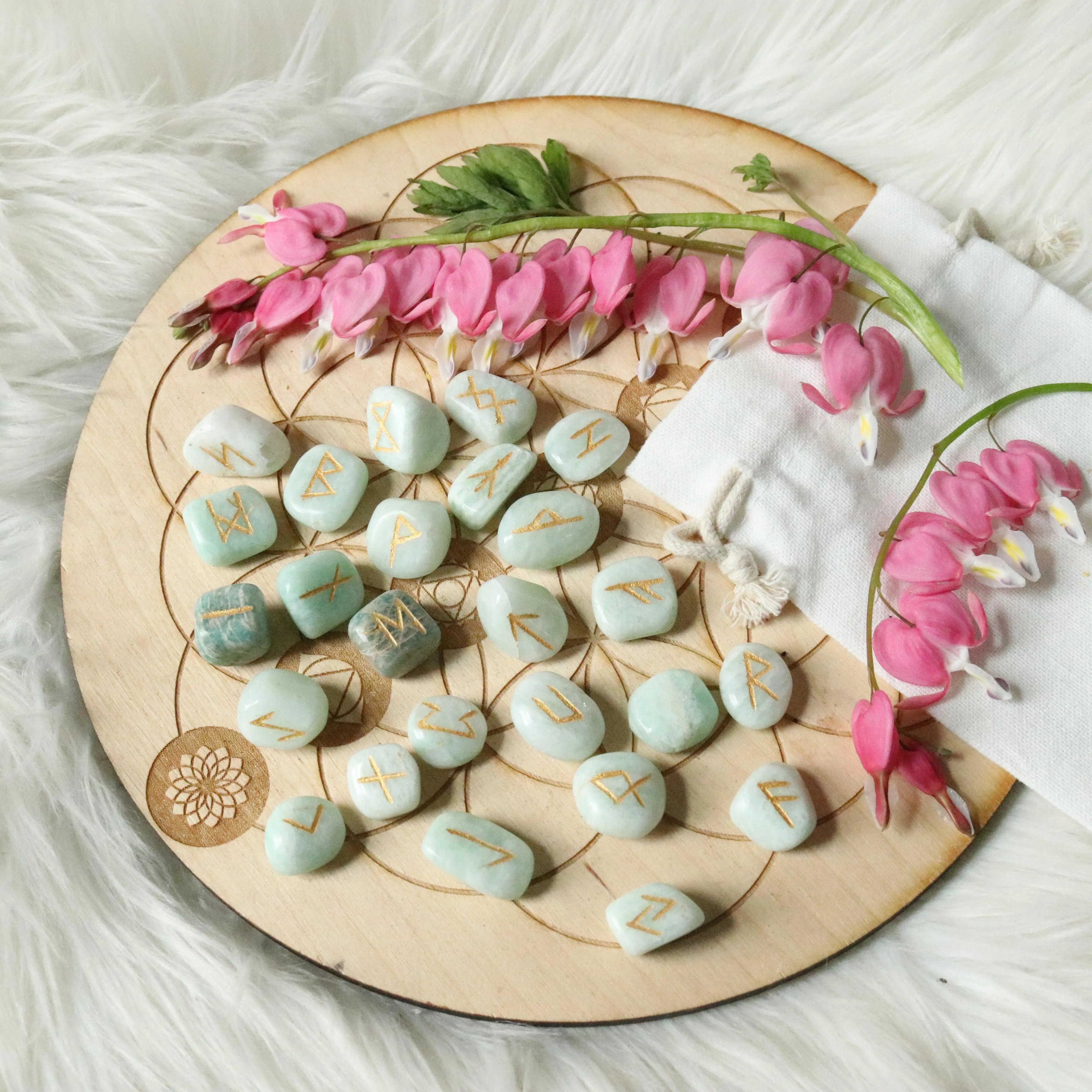 Amazonite Rune Set