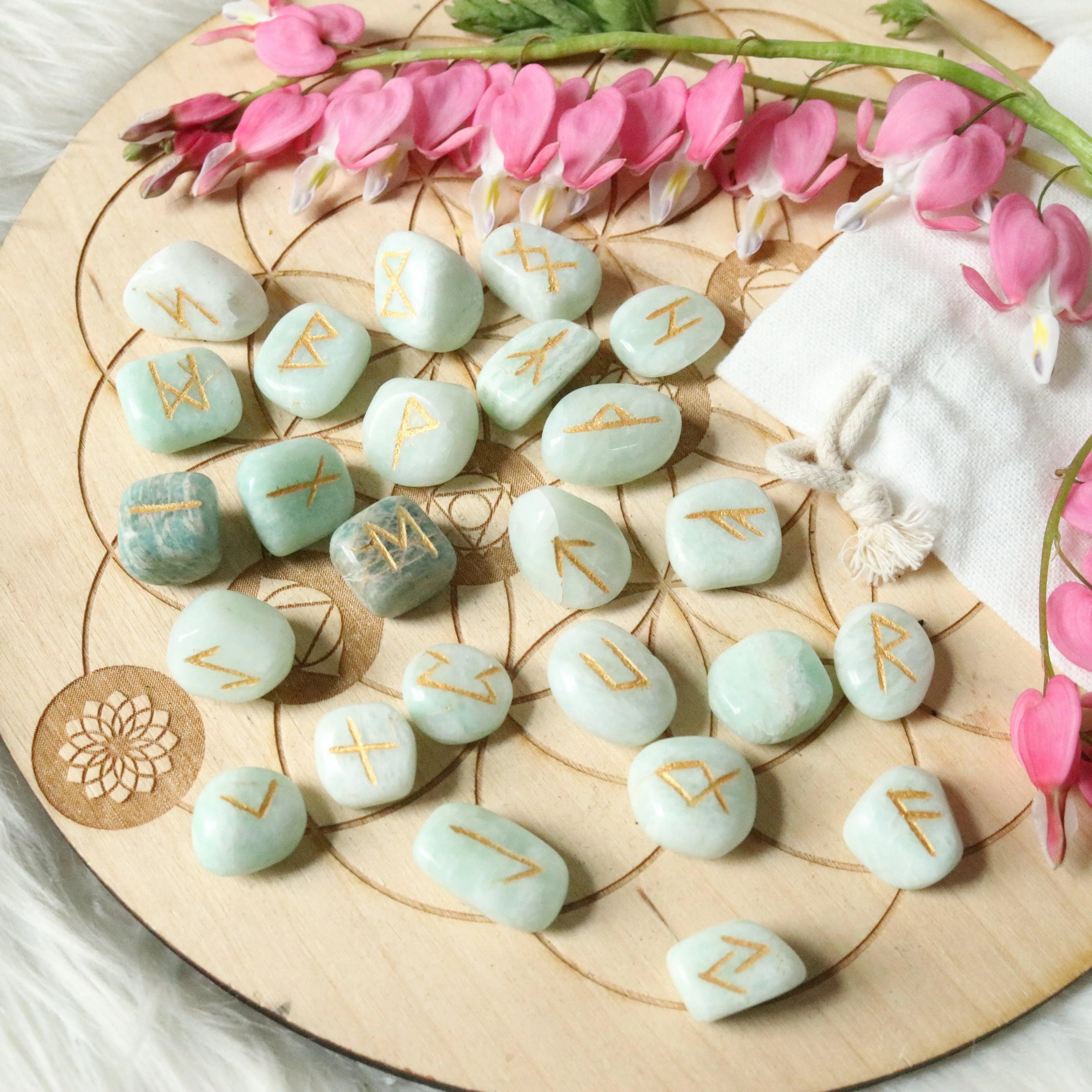 Amazonite Rune Set