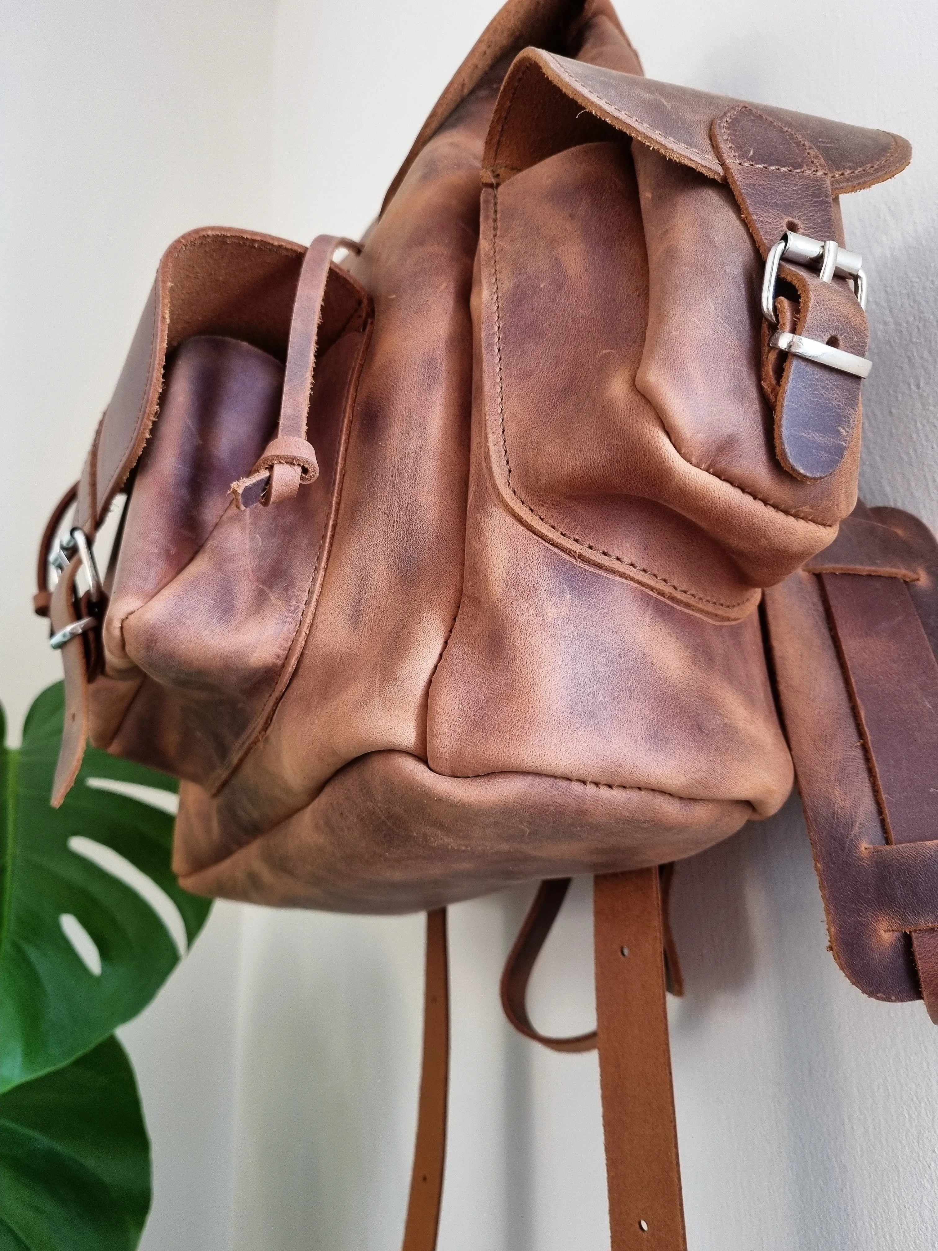 Back-bag in brown leather