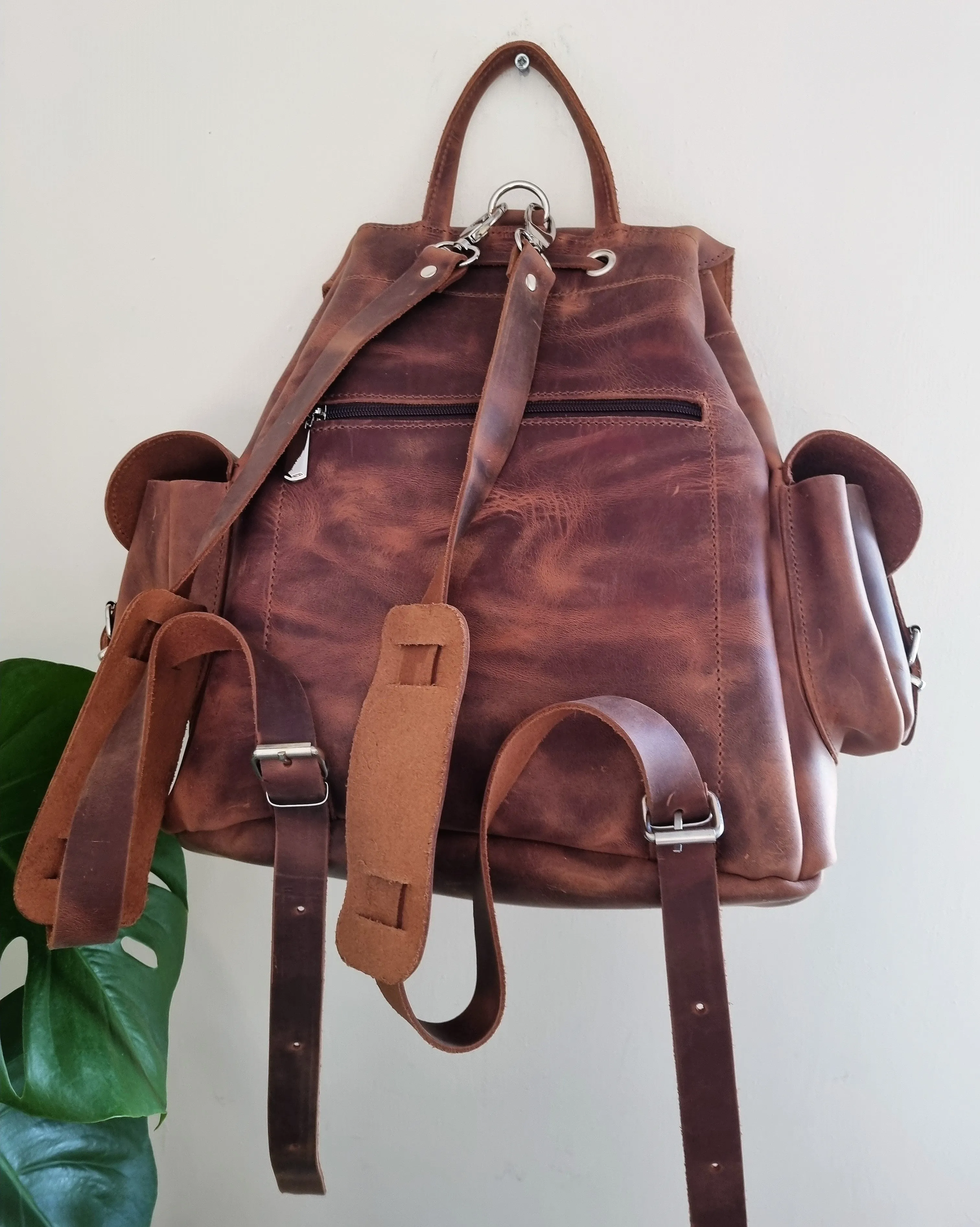 Back-bag in brown leather