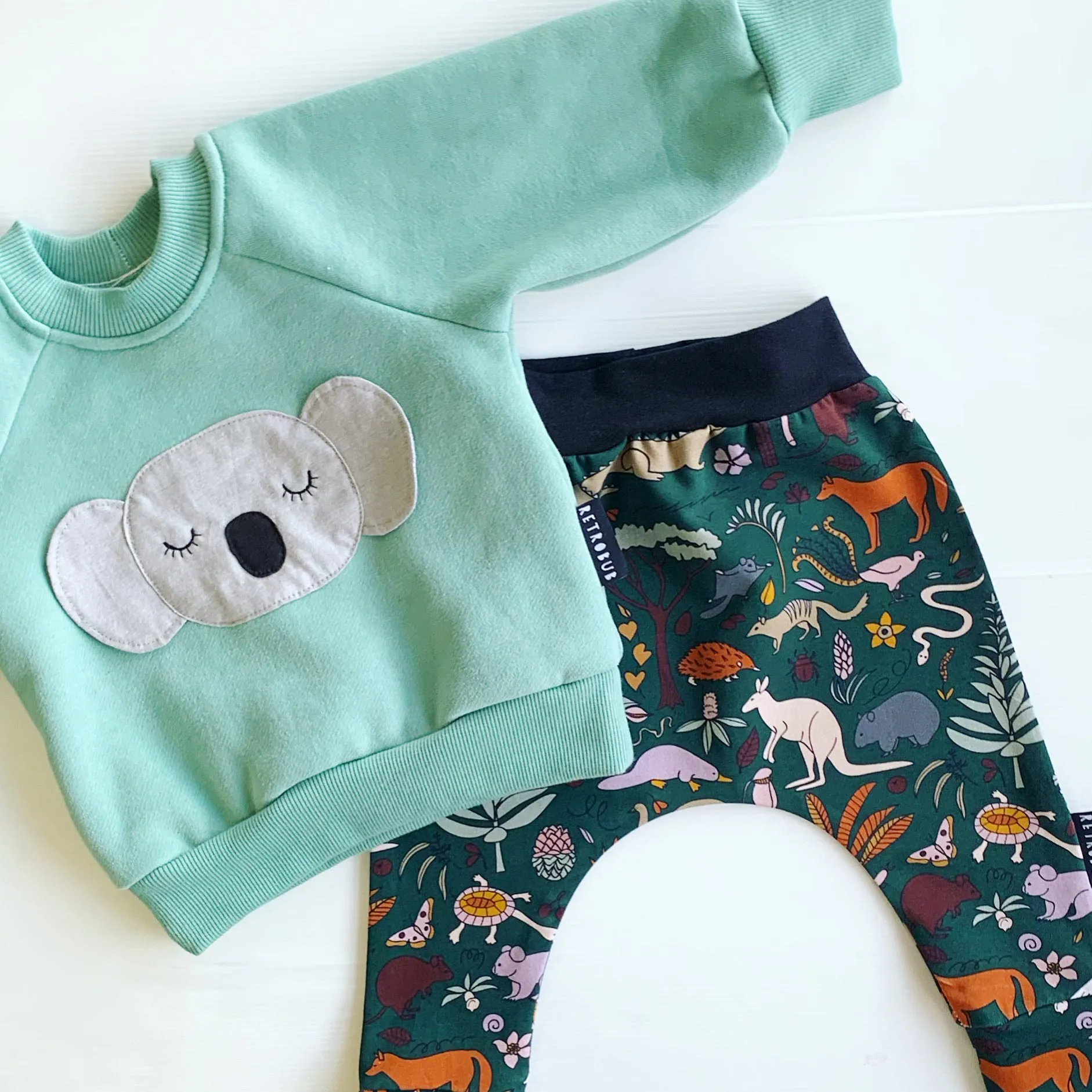 KOALA BUSHLAND harem leggings green