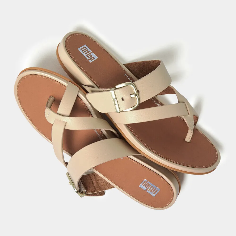 รองเท้าแตะแบบหูหนีบ ผู้หญิง รุ่น GRACIE BUCKLE LEATHER STRAPPY TOE-POST SANDALS