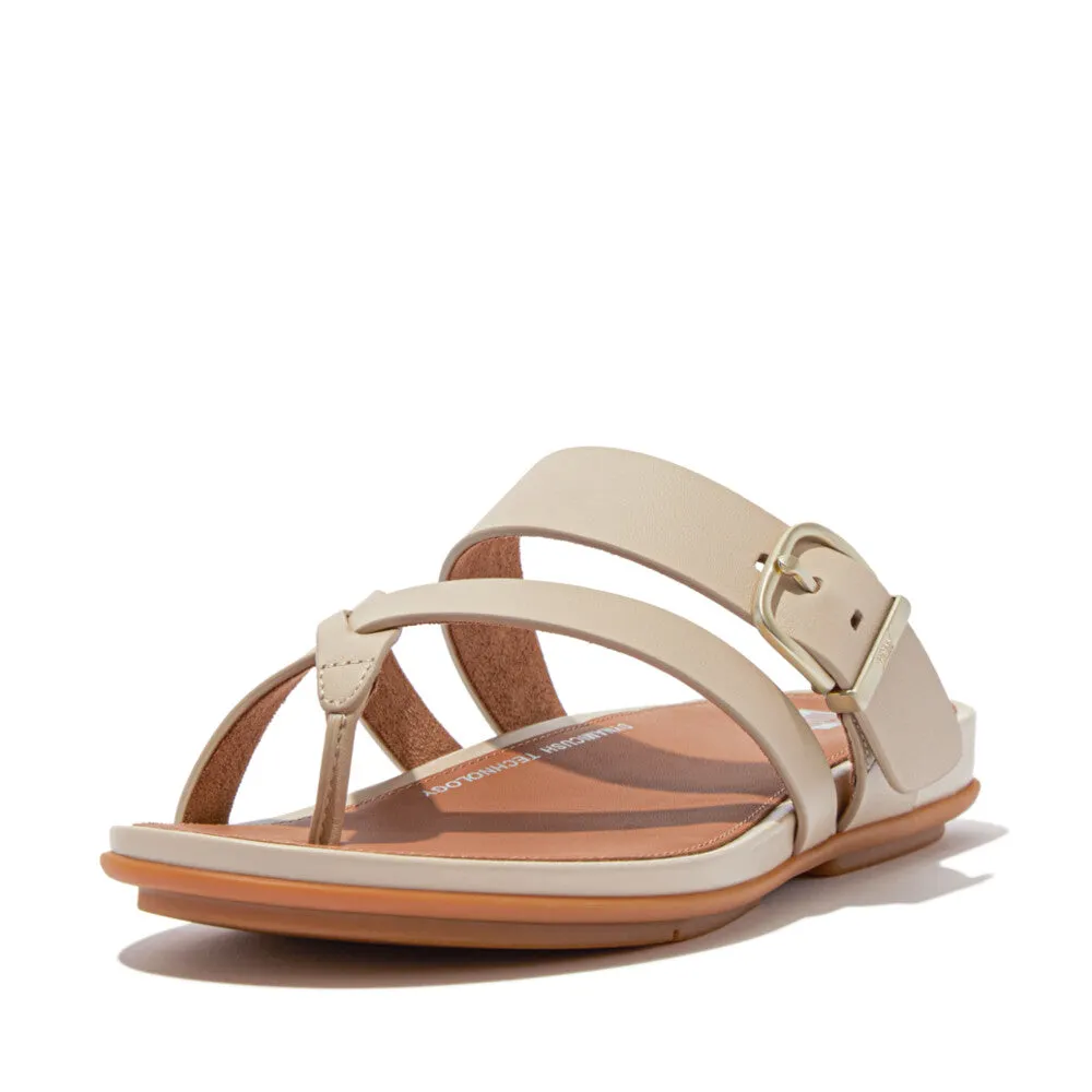 รองเท้าแตะแบบหูหนีบ ผู้หญิง รุ่น GRACIE BUCKLE LEATHER STRAPPY TOE-POST SANDALS